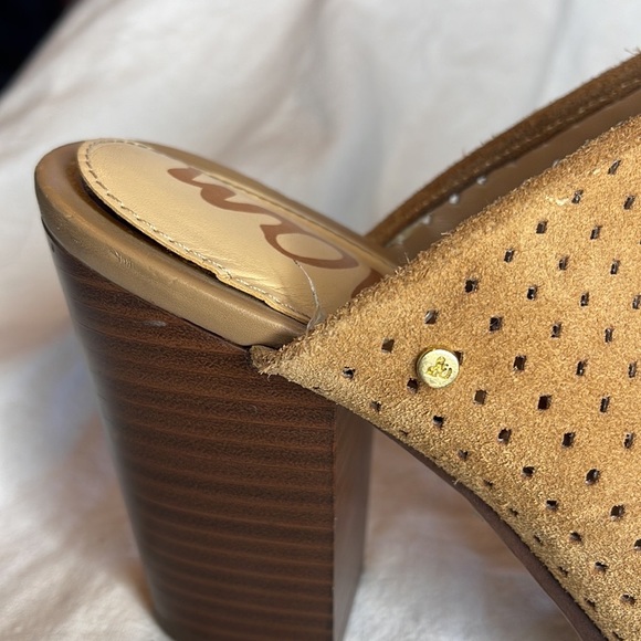 Sam Edelman Bates Slip On Mule Heels Perforated Suede Leather Camel 9.5 - Picture 7 of 12
